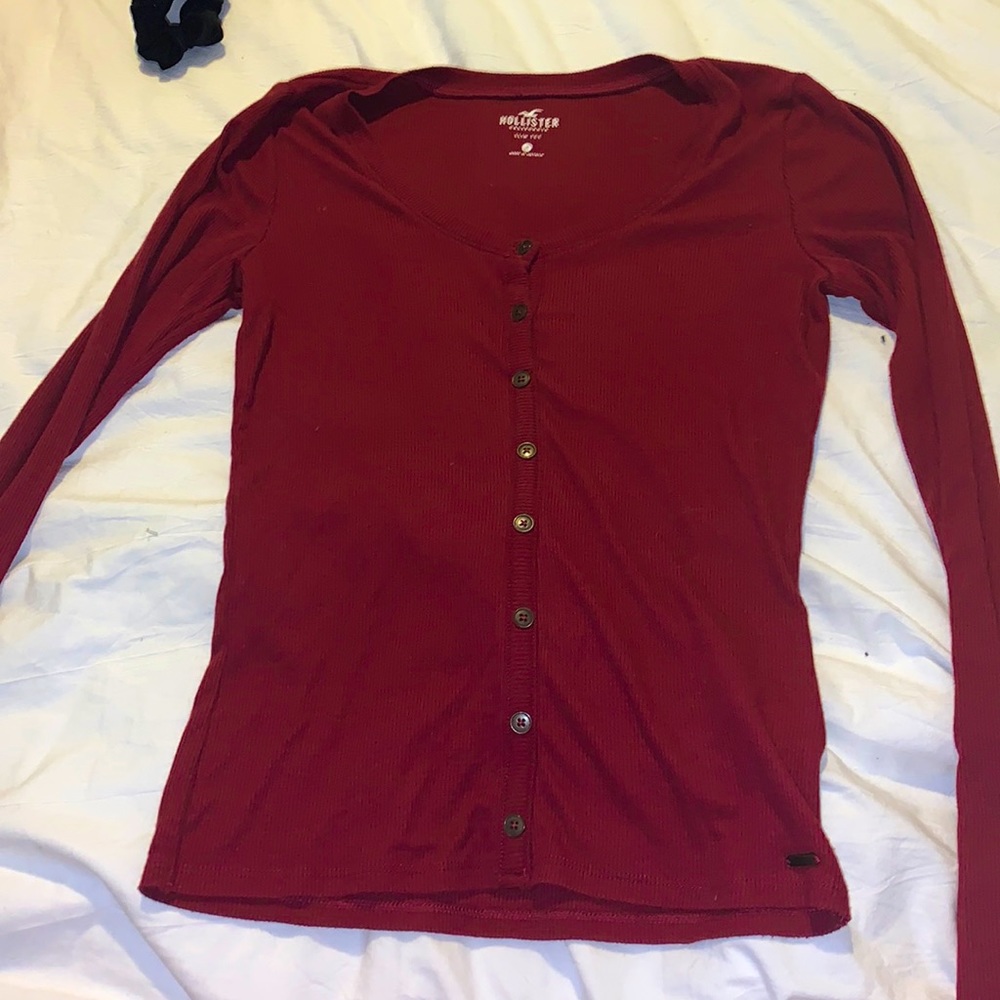 Fitted long sleeve